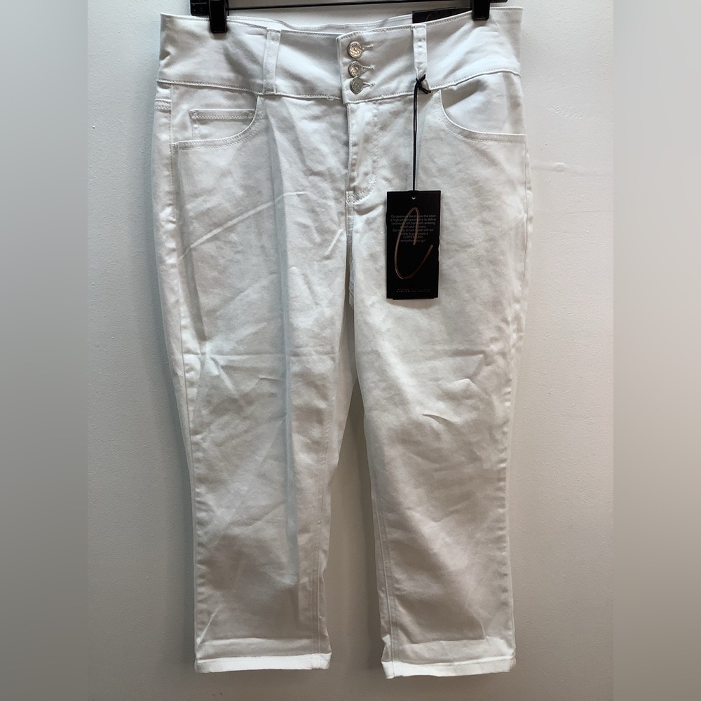 Copper Hash Size 12 White Curvy Crop Jeans. New With Tags.